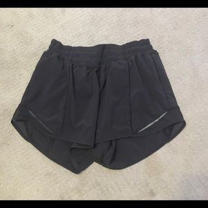 Lululemon hotty hot shorts